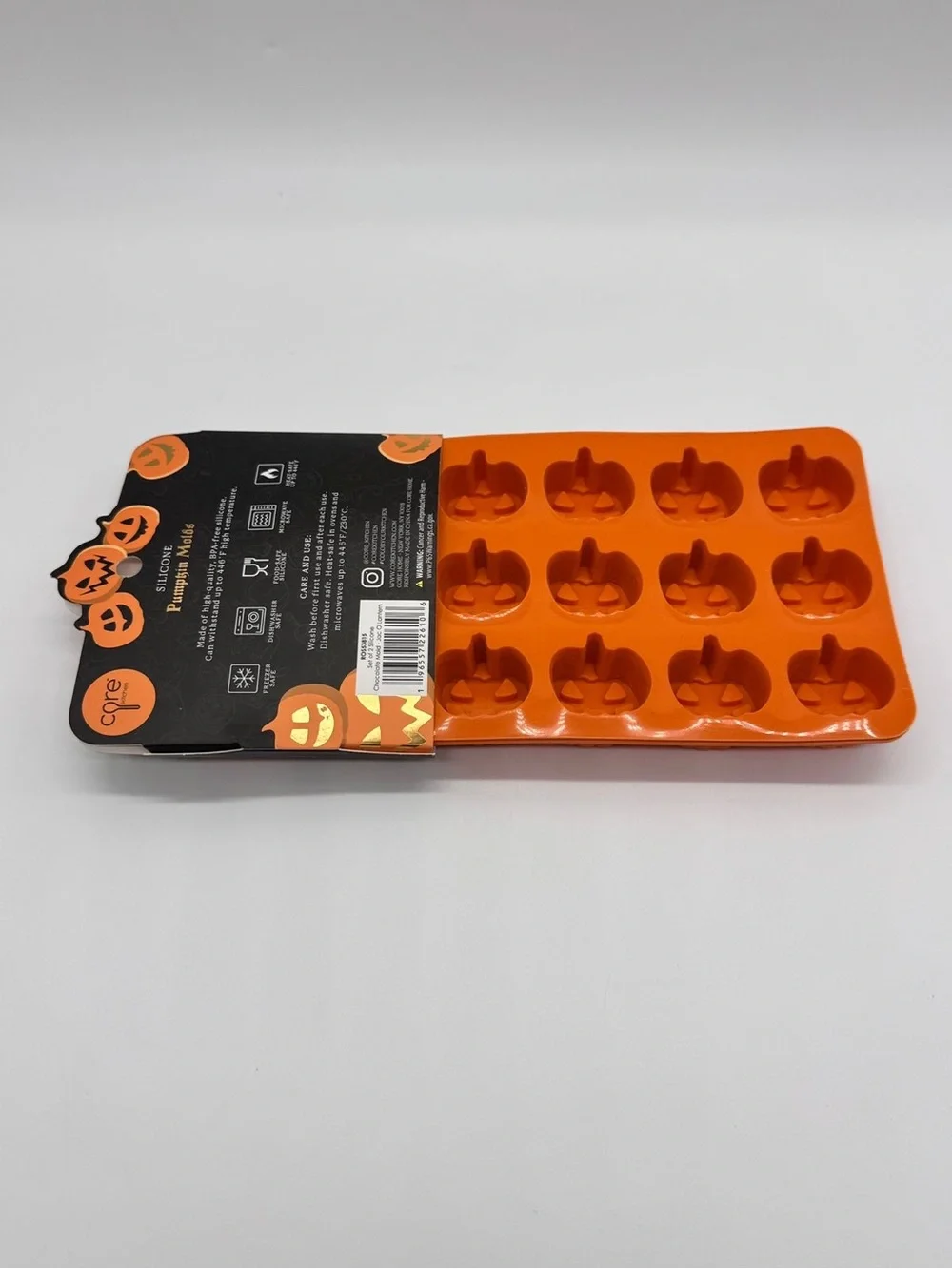 New Core Kitchen Silicone Pumpkin Molds Set of 2 Halloween Jack-O-Lantern NWT